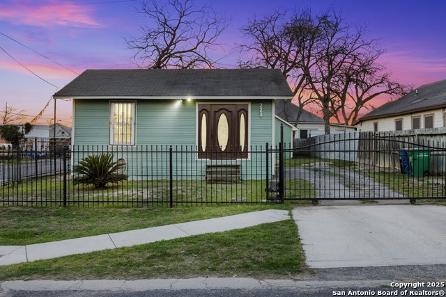 223 Lancaster St, San Antonio