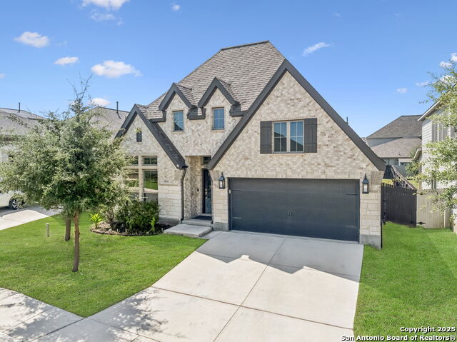 9121 War Wagon Ln, San Antonio