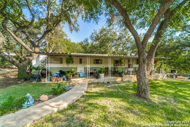 7515 Karen Skye Cir, San Antonio