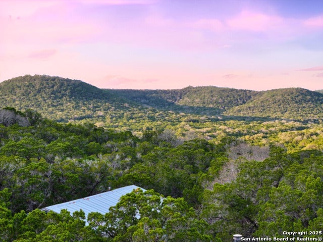 382 Windmill Hill, Pipe Creek