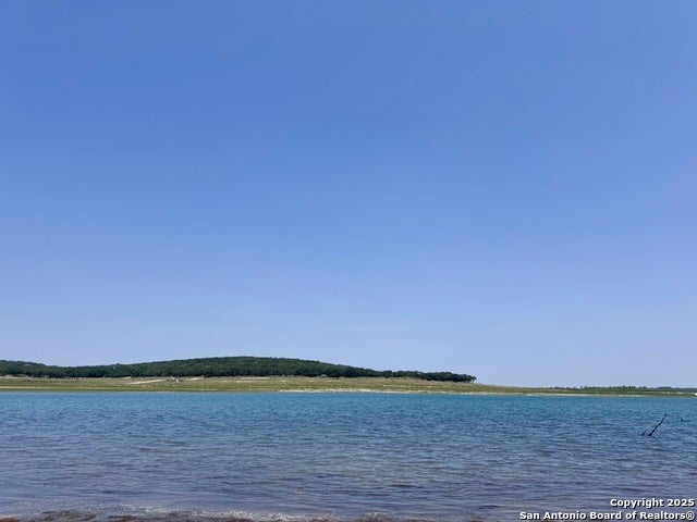 Residential Real Estate for Sale located in the neighborhood of BLUE WATER ESTATES, on Canyon Lake in the city of Canyon Lake, TX