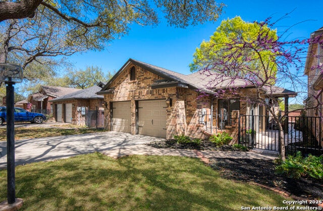 1328 Patio Dr, New Braunfels