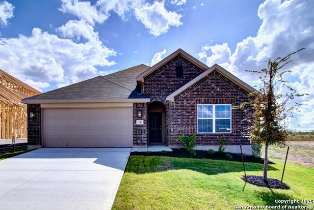 2514 White Daisy Hill, Converse