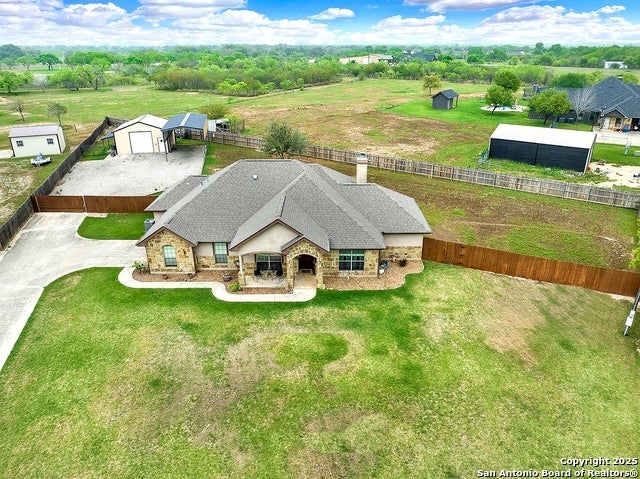 221 S Monkhouse Street, Poth