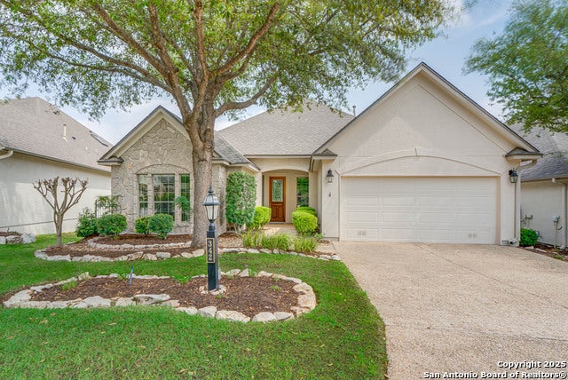 342 Grassmarket, San Antonio