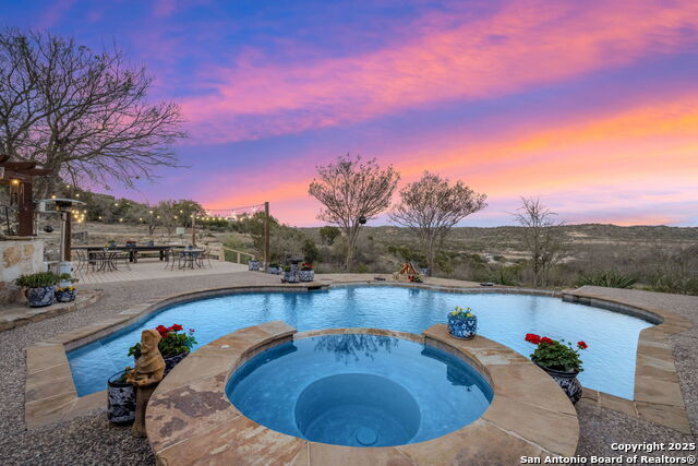 164 Camino Del Reserve, Comfort