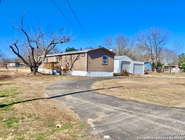 6111 Pioneer Rdg, San Antonio
