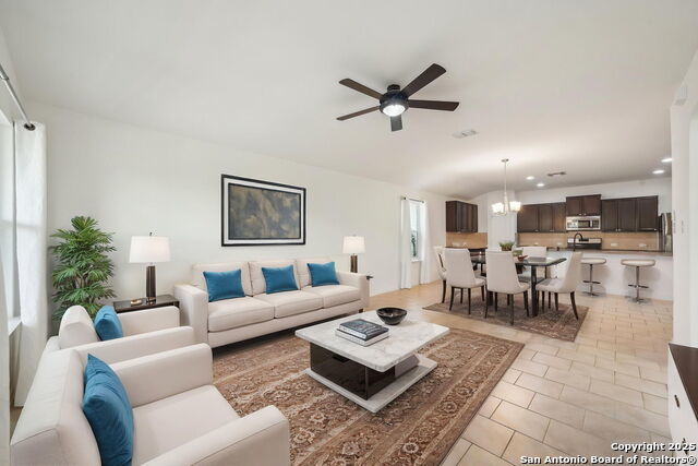 721 Brown Thrasher, San Antonio