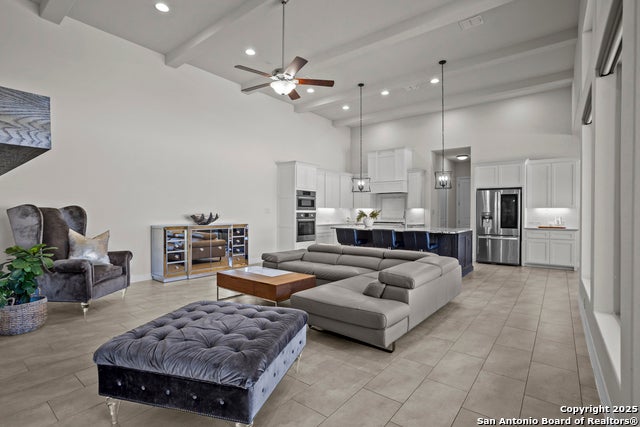 7106 Bluff Run, San Antonio