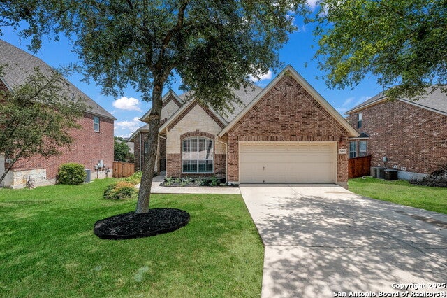 24046 Waterhole Ln, San Antonio