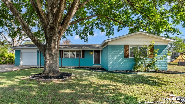 1232 Rivercrest, New Braunfels