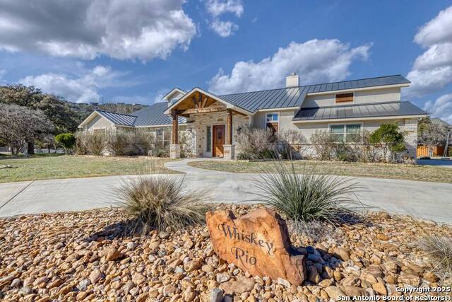 67 Stepping Stone, ConCan