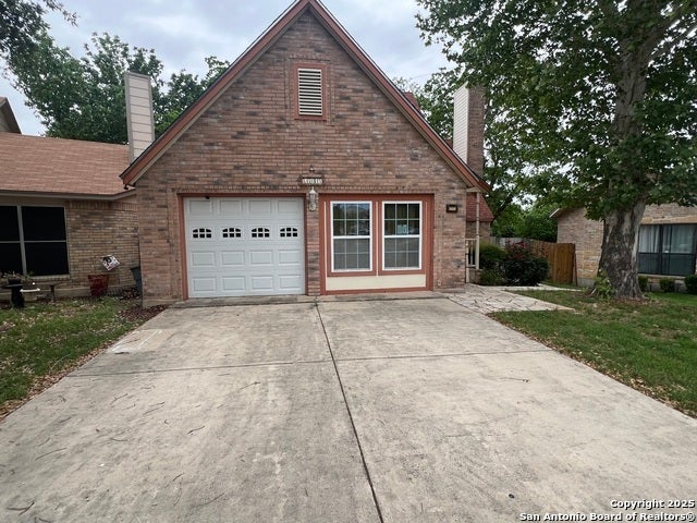 6415 Edinborough, Leon Valley