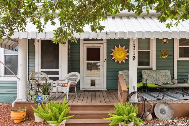 1719 Interstate 35, San Antonio