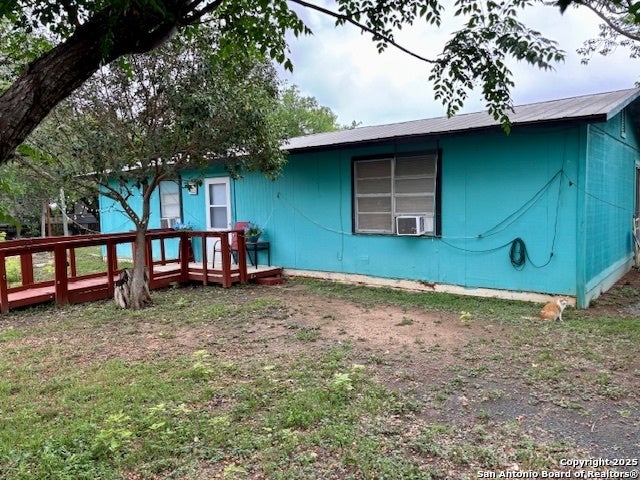 220 Avenue G, Knippa