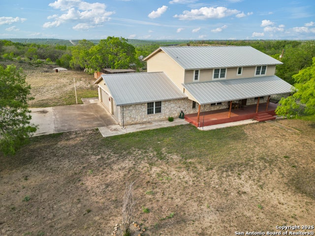 3940 Us Highway 90, Hondo