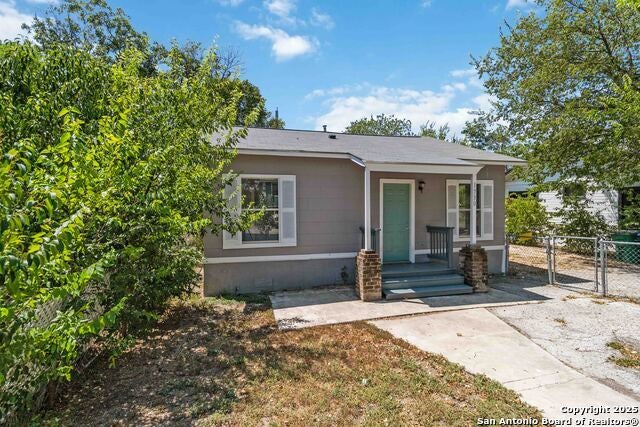 1730 Thorain, San Antonio