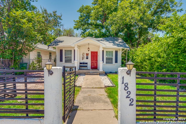 1822 W Woodlawn, San Antonio