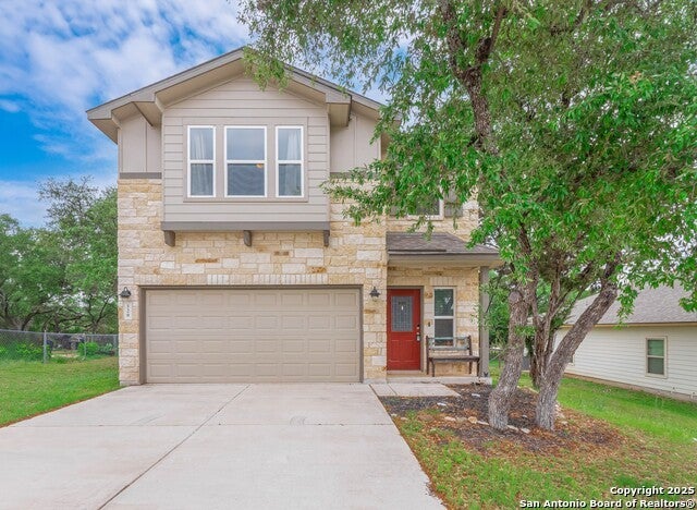 120 Lakeview Court, Spring Branch