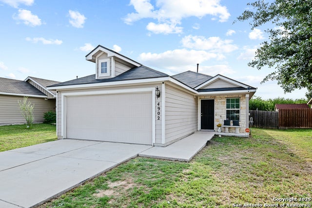 4902 Everett Loop, Converse