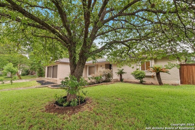 15802 Horse Creek St., San Antonio