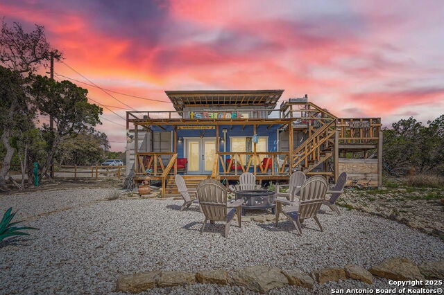 132 Spanish Oak, Bandera