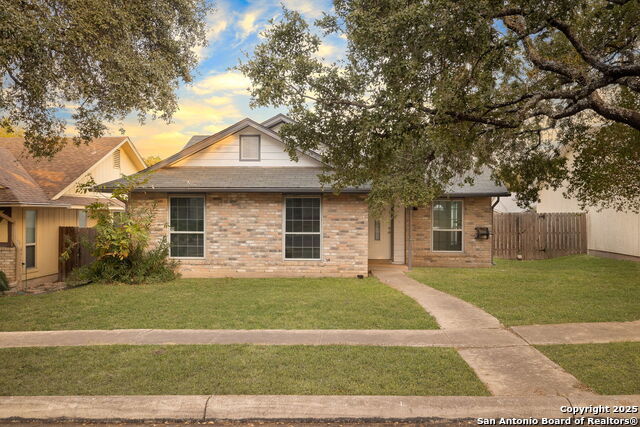 12130 Magnolia Blossom, San Antonio