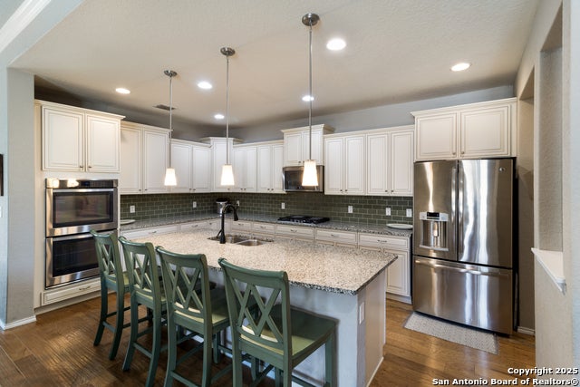 10858 Red Sage, Helotes