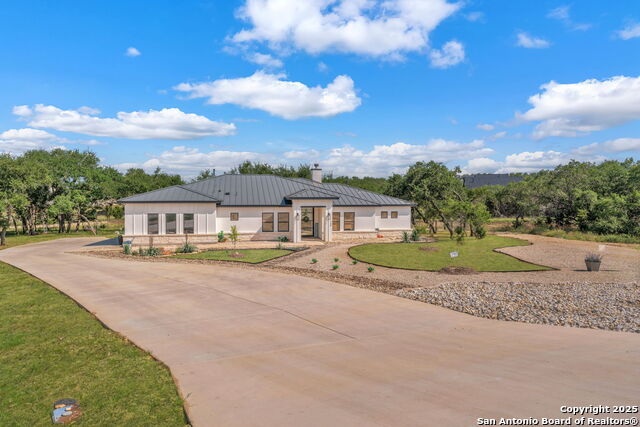 740 Sharp Springs, Bulverde