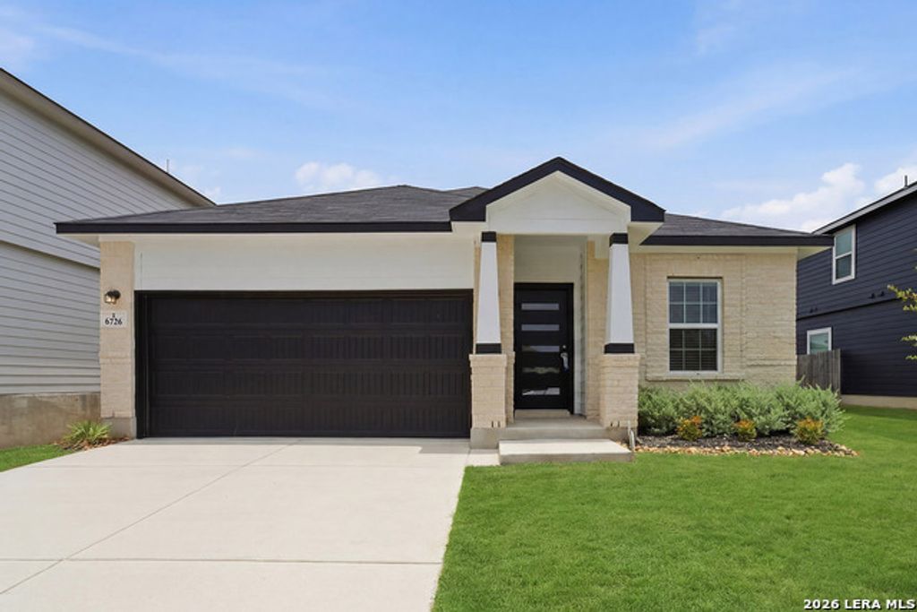 6726 Velma Path, San Antonio