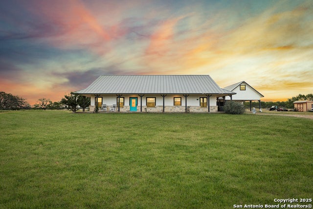 4355 N State Highway 16, Jourdanton