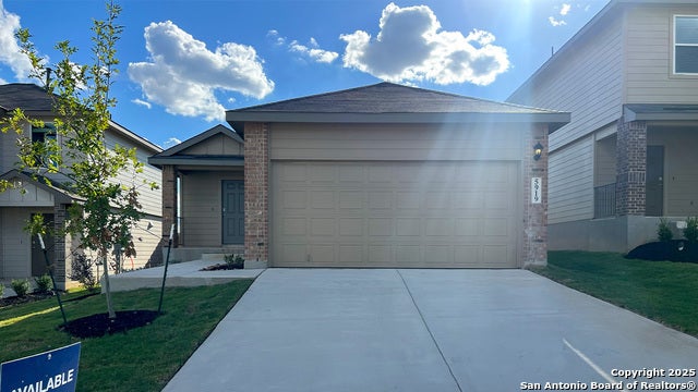 5919 Cripps Pink, San Antonio
