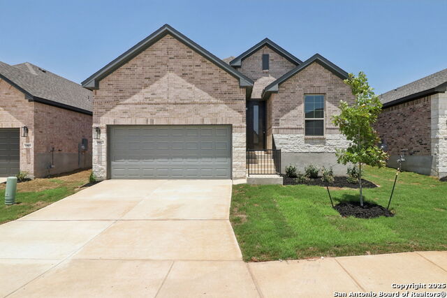 1112 Nikos Hollow, San Antonio