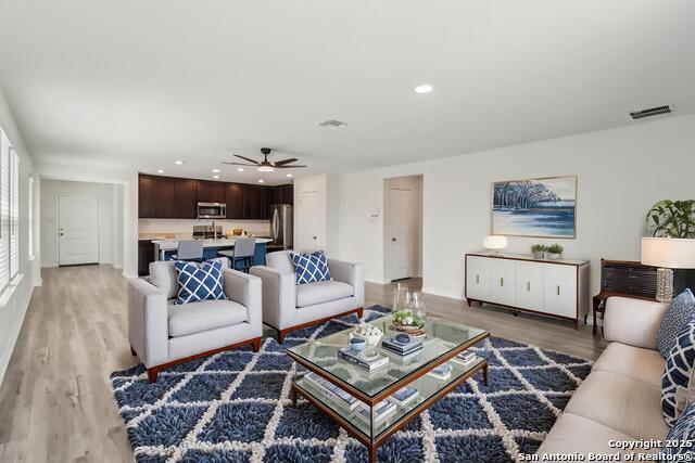 9321 Devils River, Converse