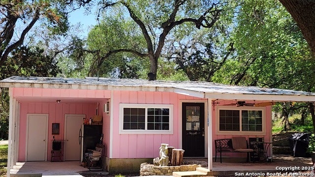 12151 Park Road 37, Lakehills