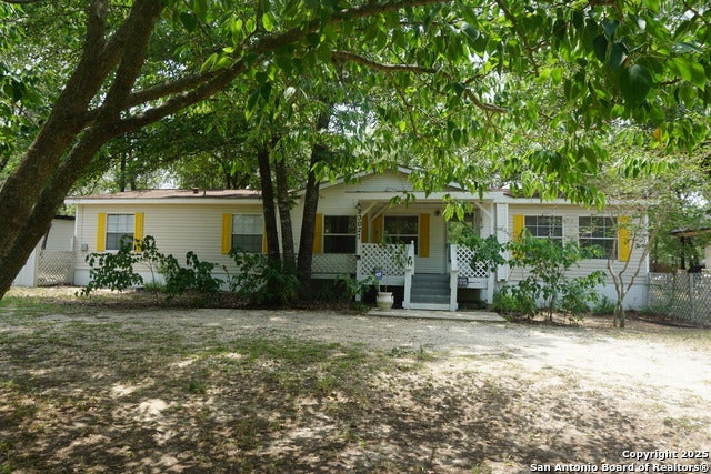 23027 Fawn Trail Dr., Elmendorf