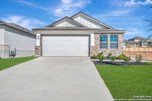 6228 Persimmon Lake, San Antonio