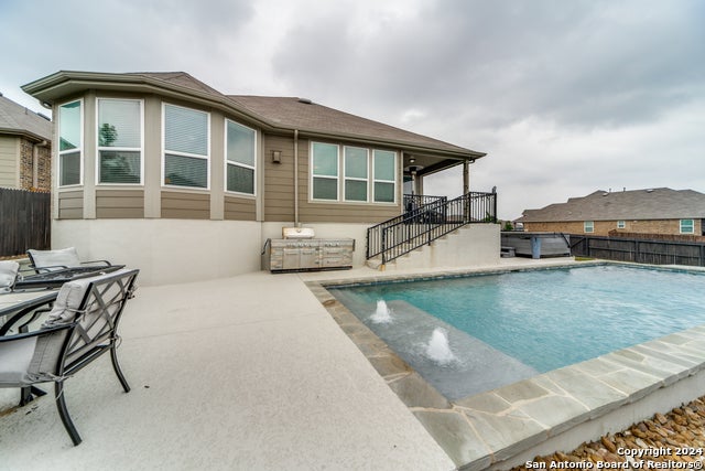 7604 Pecos Ridge, Boerne