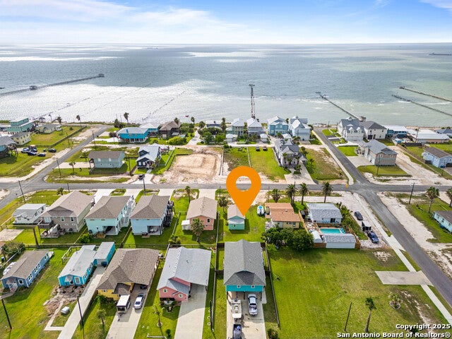 1421 S Magnolia St, Rockport