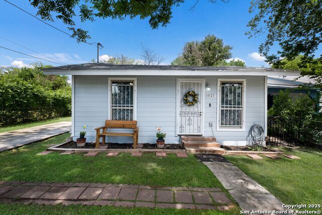 1021 Madrid St, San Antonio