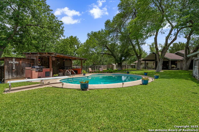 11 El Norte Circle, Uvalde