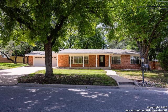 541 Cardinal, Kerrville