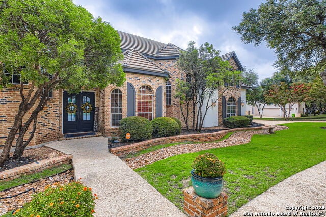 342 Candelaria, Helotes