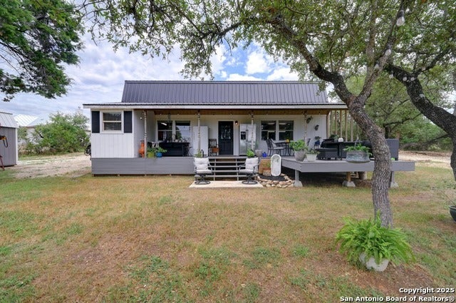 1059 Stallion Springs, Fischer