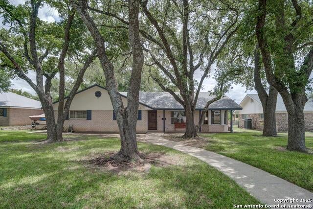 154 Sprucewood, San Antonio