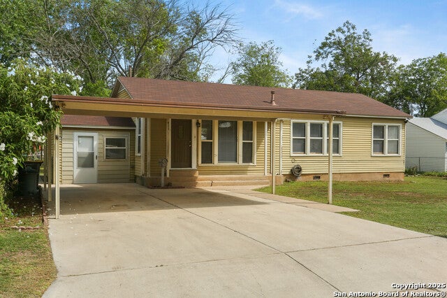 411 Brooks Ave, Schertz