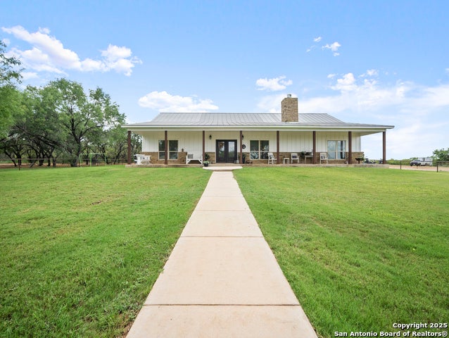 590 County Road 431, Pleasanton