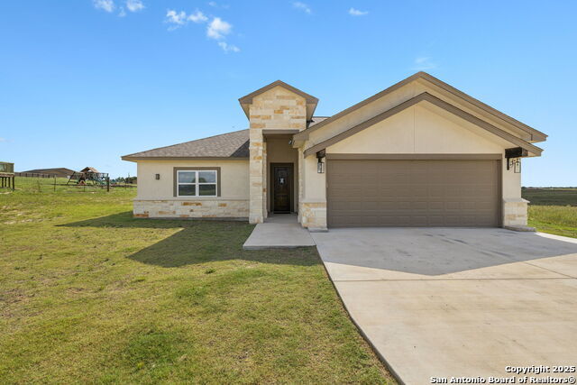 510 Lazy Oak, La Vernia