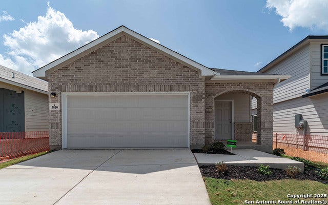 3010 Heidfeld Lane, Converse