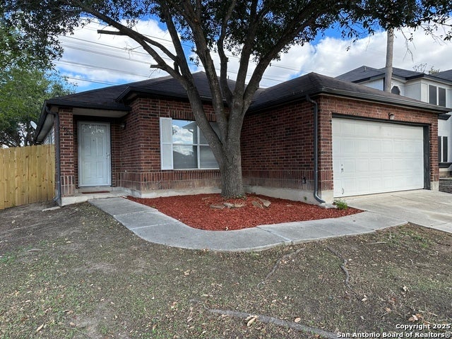 7955 Bronzerock, San Antonio